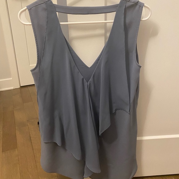 Deep V tank top - Picture 2 of 2